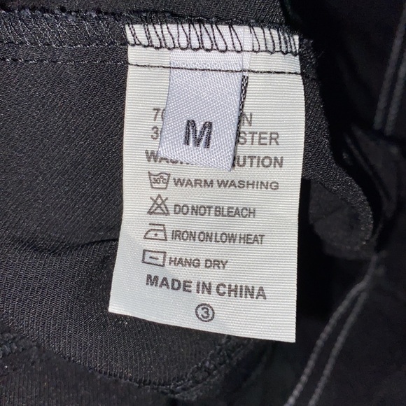 Black Lace Up Front Crop Top - Ali Express - Picture 4 of 5